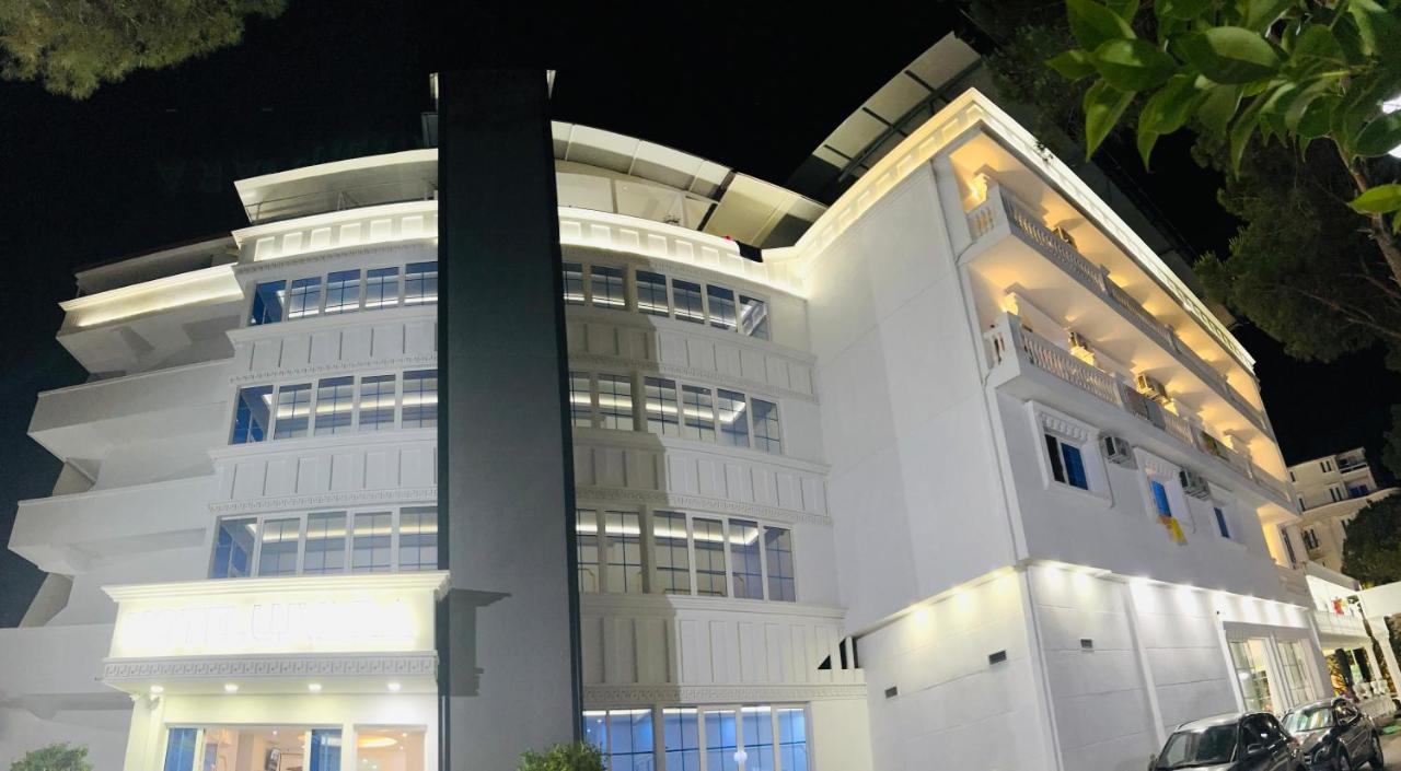 Ujvara Hotel โกเลม ภายนอก รูปภาพ