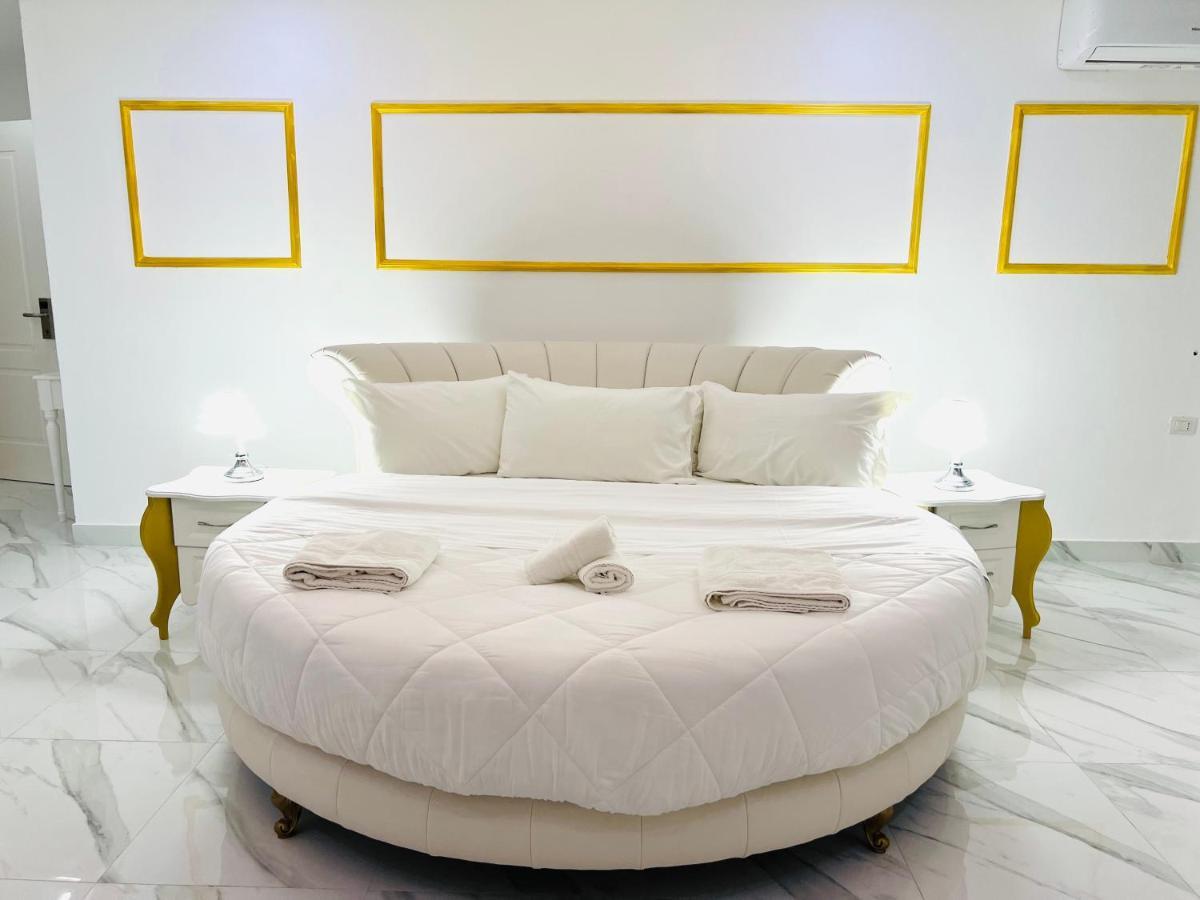 Ujvara Hotel โกเลม ภายนอก รูปภาพ