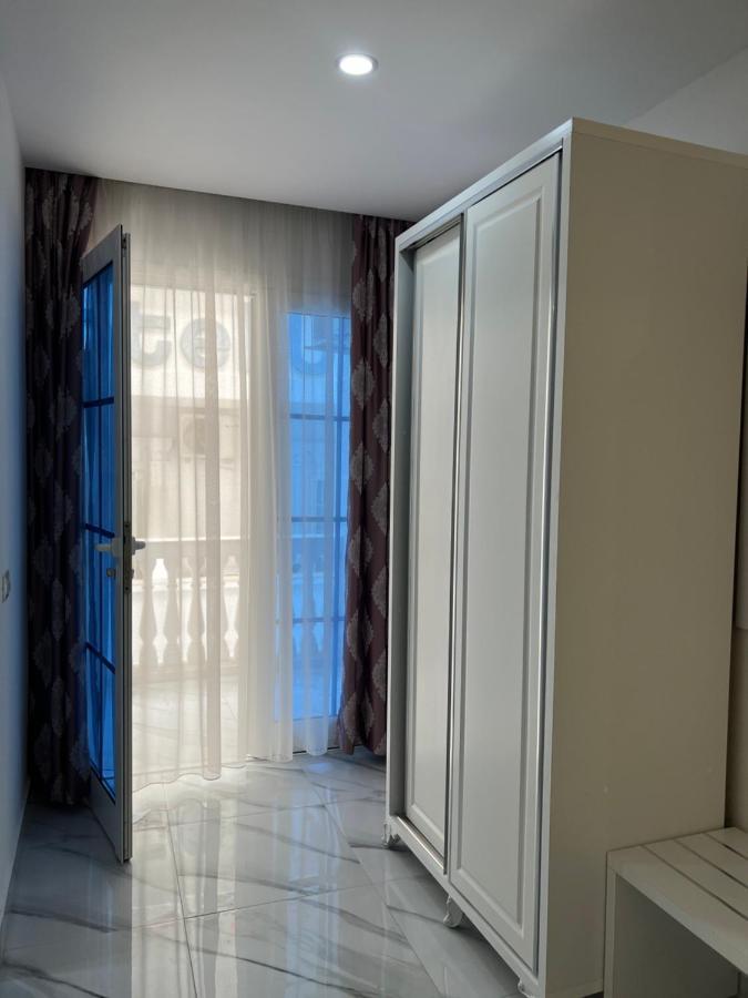 Ujvara Hotel โกเลม ภายนอก รูปภาพ