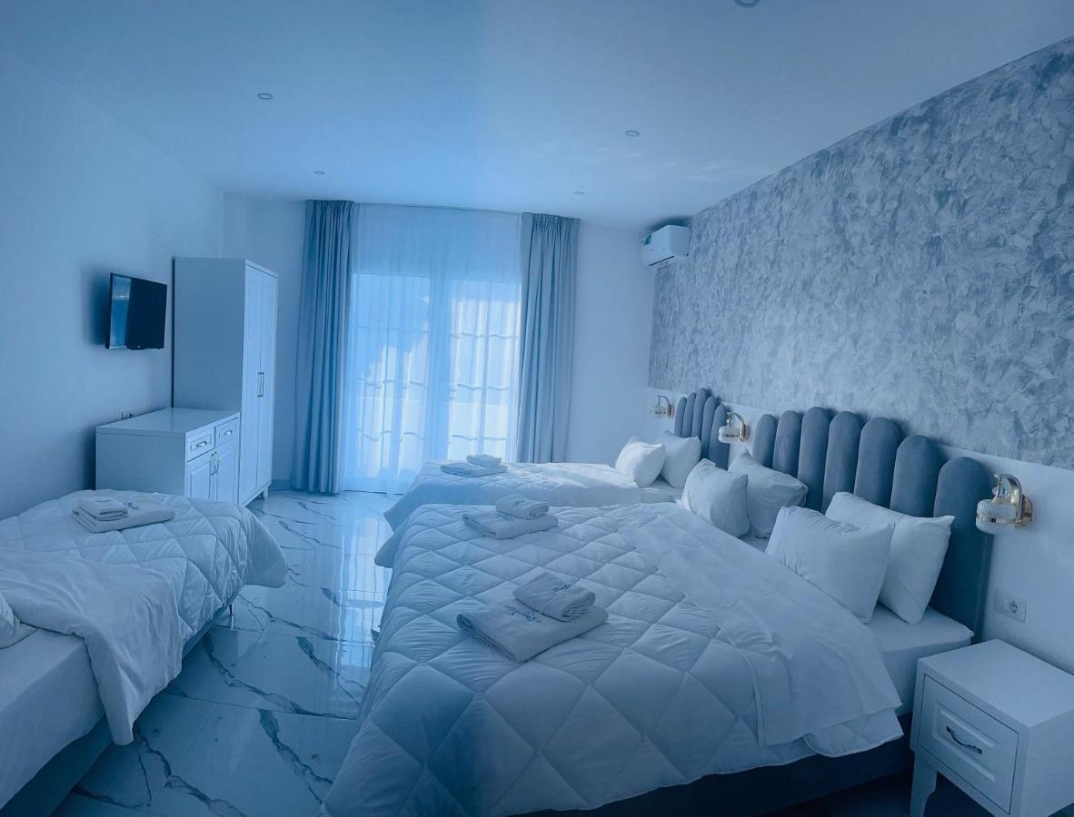 Ujvara Hotel โกเลม ภายนอก รูปภาพ