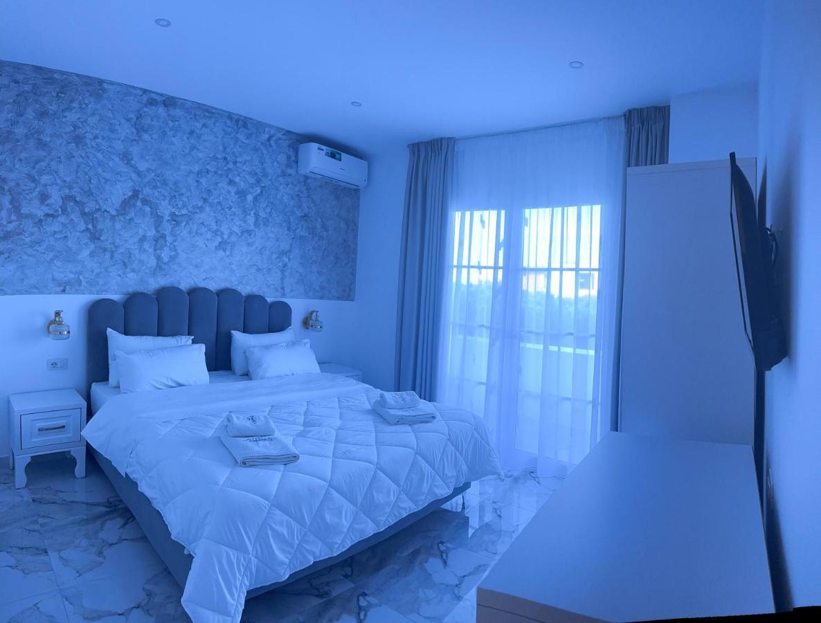 Ujvara Hotel โกเลม ภายนอก รูปภาพ