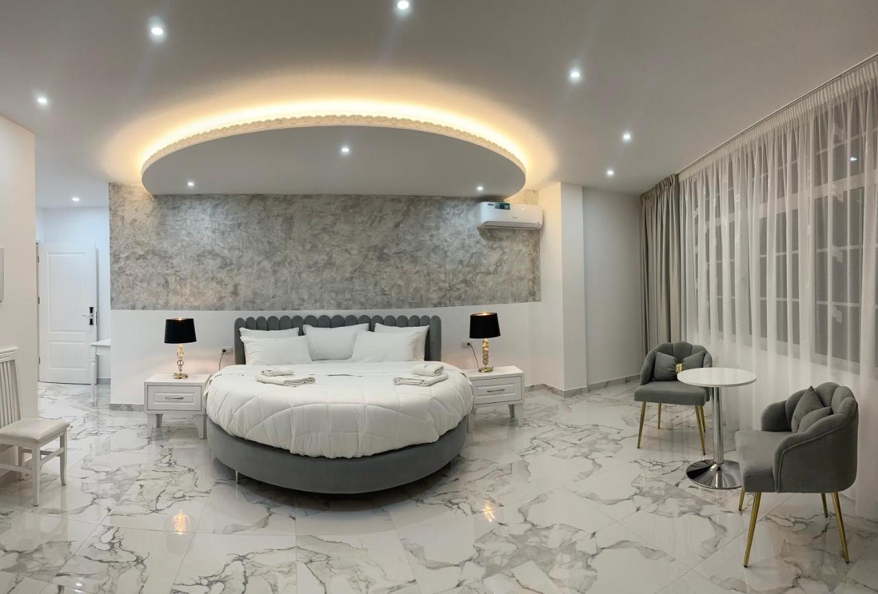 Ujvara Hotel โกเลม ภายนอก รูปภาพ