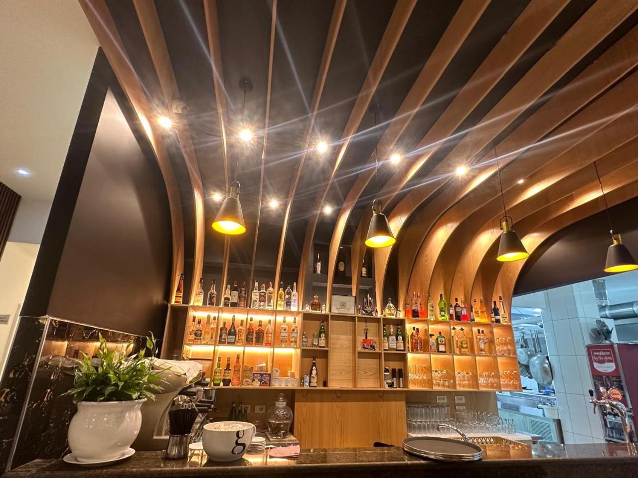 Ujvara Hotel โกเลม ภายนอก รูปภาพ
